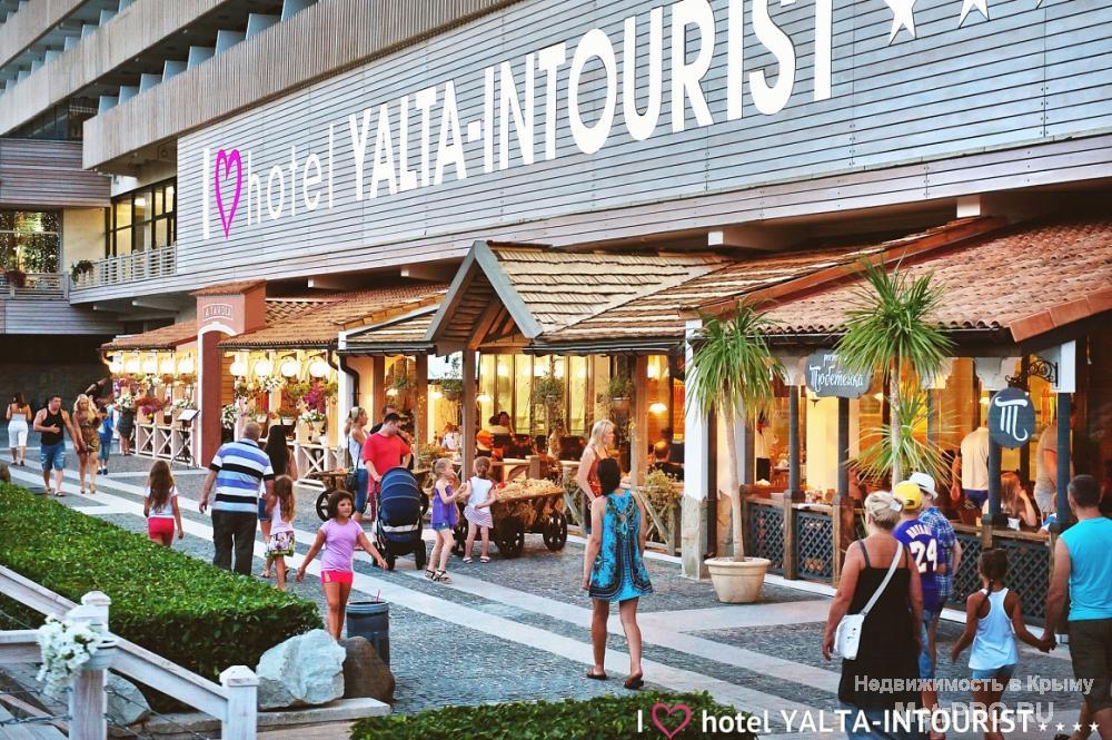 Отель «Ялта-Интурист» – крупнейший курортный центр черноморского побережья Крыма. Лучший отель Ялты, расположенный на... - 1