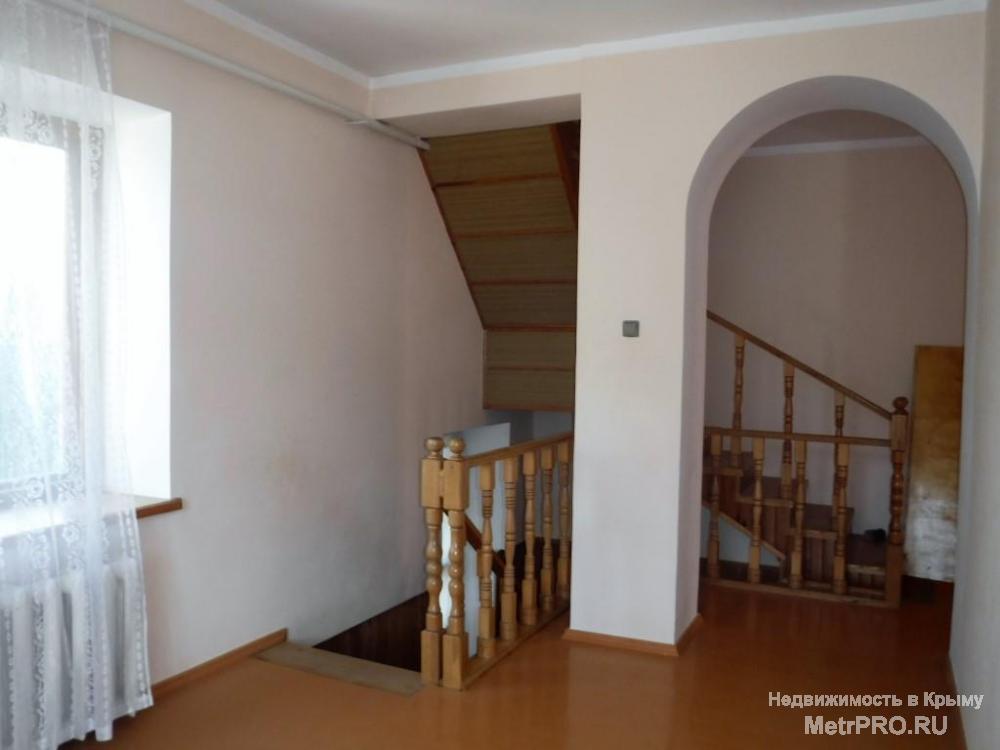 Продается просторный 3-этажный дом 360 кв.м. в пригороде Симферополя (с. Перевальное — 20 минут до Симферополя, 20... - 8
