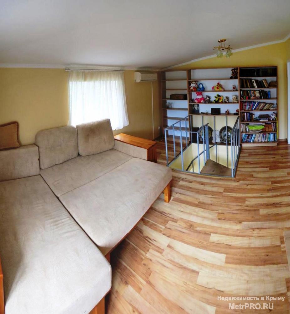 Продается 2-х уровневая квартира в Ялте (ул. Достоевского). Бутовый дом расположен в спокойном, зеленом районе...