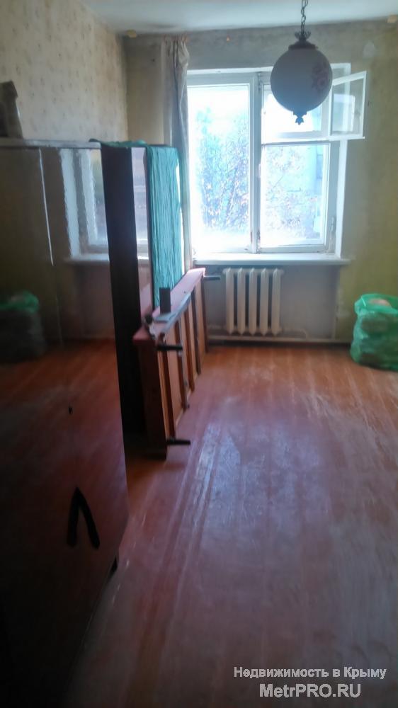 Продается 2-х ком.квартира в с. Скалистое: под ремонт- 18км от г. Симферополя по Севастопольской трассе (10-15мин), -... - 8