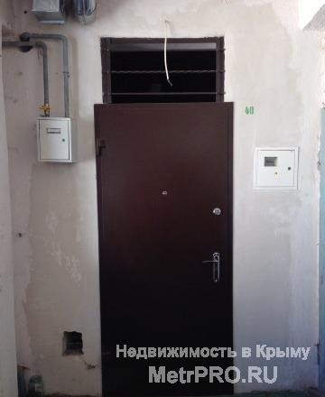 Продается  однокомнатная квартира  центр Ялты, ул. Ломоносова.     Расположена на 3 этаже 3 этажного кирпичного дома... - 4