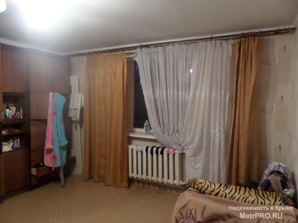 Продается однокомнатная квартира 37кв.м  на ул. Луговой, 9 микрорайон. Квартира в удовлетворительном, жилом состоянии...