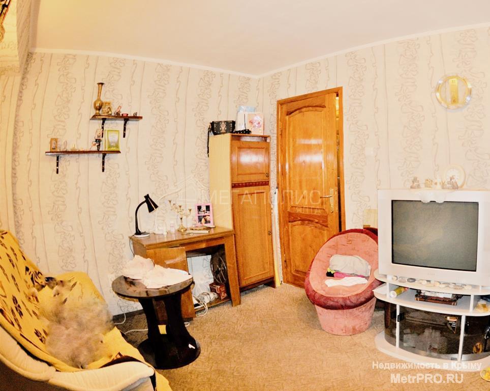 Предлагается к покупке 2 комнатная квартира в Ялте улица Суворовская  Расположена на втором этаже пятиэтажного дома... - 6