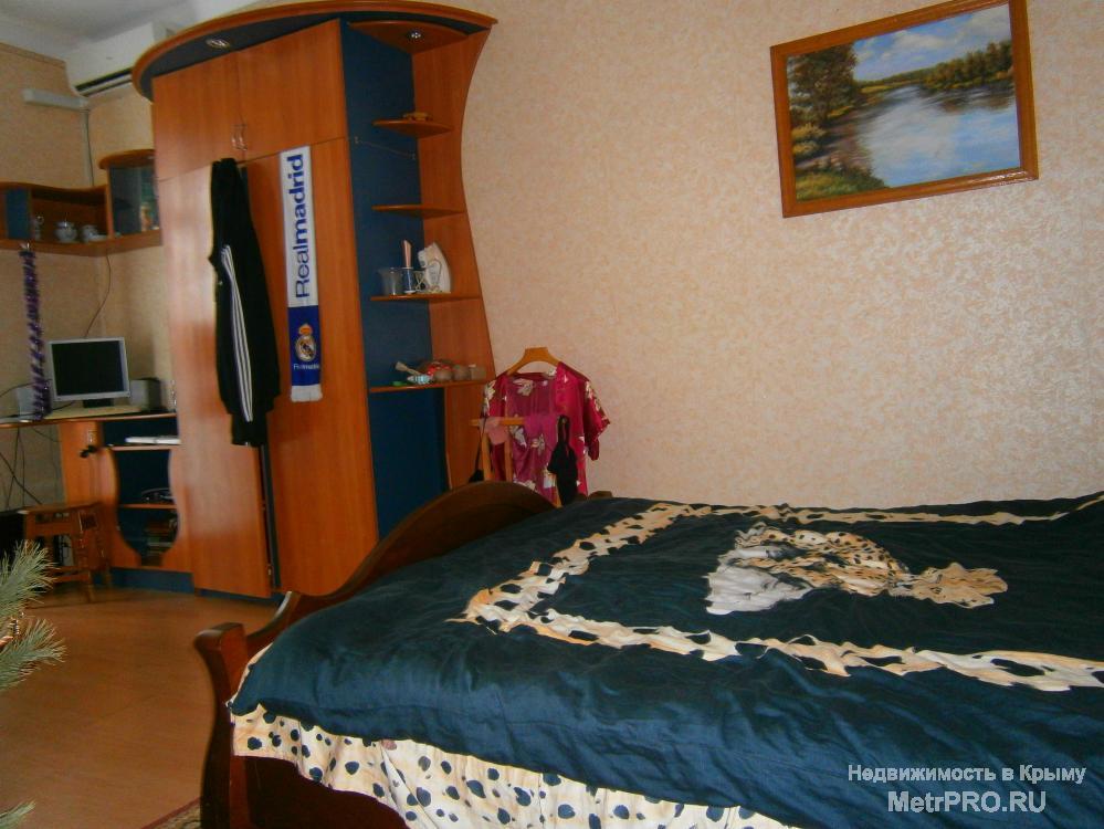 Уютная квартира 36.6 м2  в хорошем состоянии расположена в самом центре города на ул.Московской. Рядом с домом... - 1