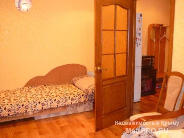 Уютная однокомнатная квартира 33 м2 расположена в самом центре Ялты, на ул.Киевской. В квартире выполнен... - 1