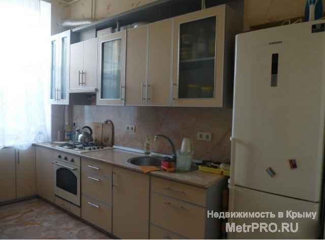 1-к квартира, 30 м², 1/1 эт. Квартира в историческом центре, в 500 м от моря. Потолки 4м. В комнате второй ярус.... - 4