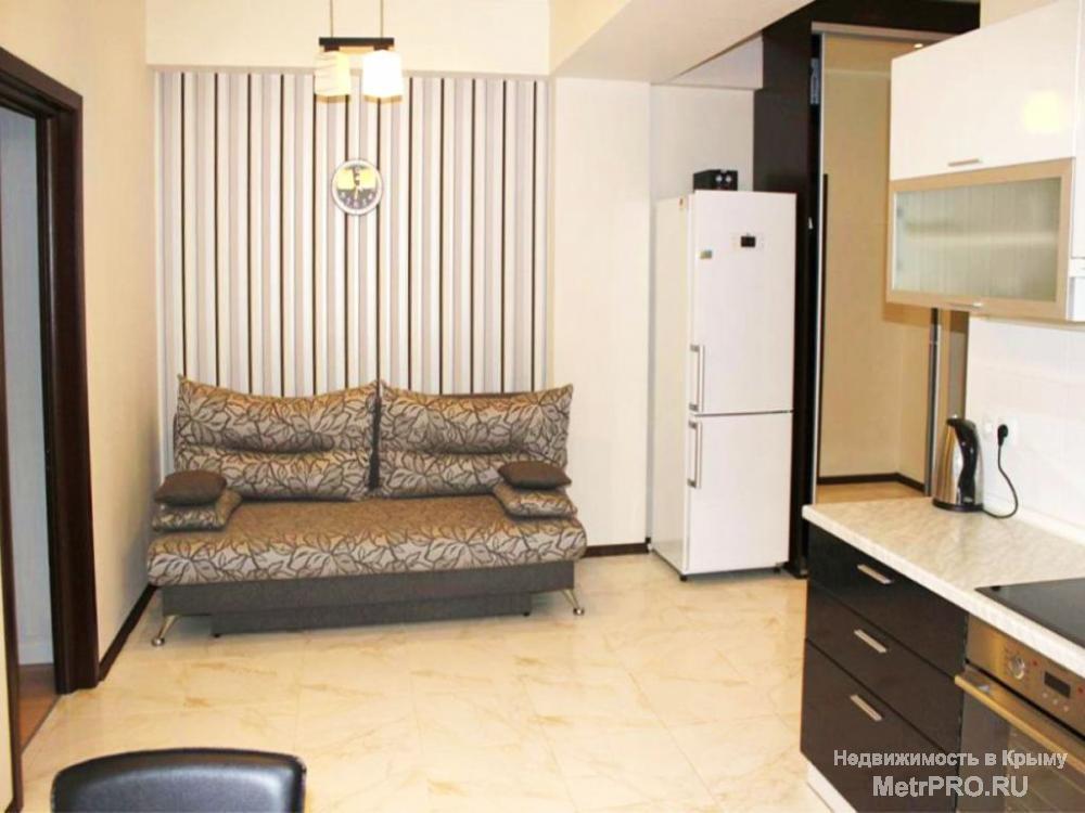 Продажа / 2-комнатные, ЯЛТА, 139 335 $ Продается двухкомнатная квартира в современном жилом комплексе в Гаспре. Располагается на 3 этаже 10 этажного дома,...