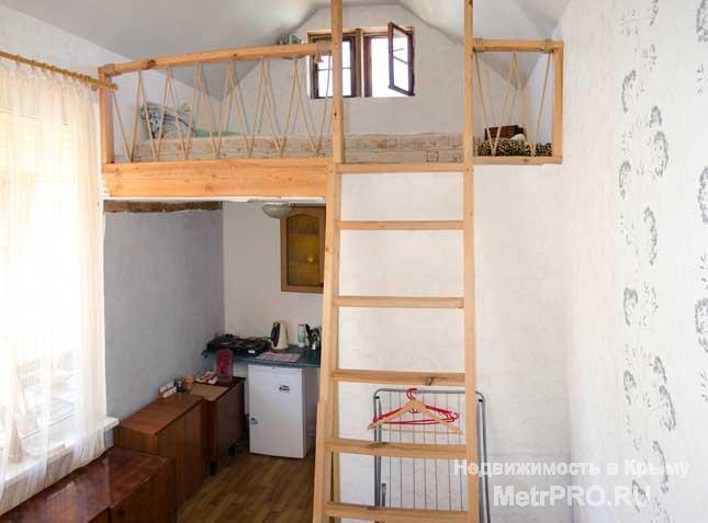 Продажа / Дачи, СЕВАСТОПОЛЬ, 1 200 р. Сдается посуточно домик у моря в Севастополе (Голубая бухта) Предлагаем Вам недорогой отдых в Севастополе на...