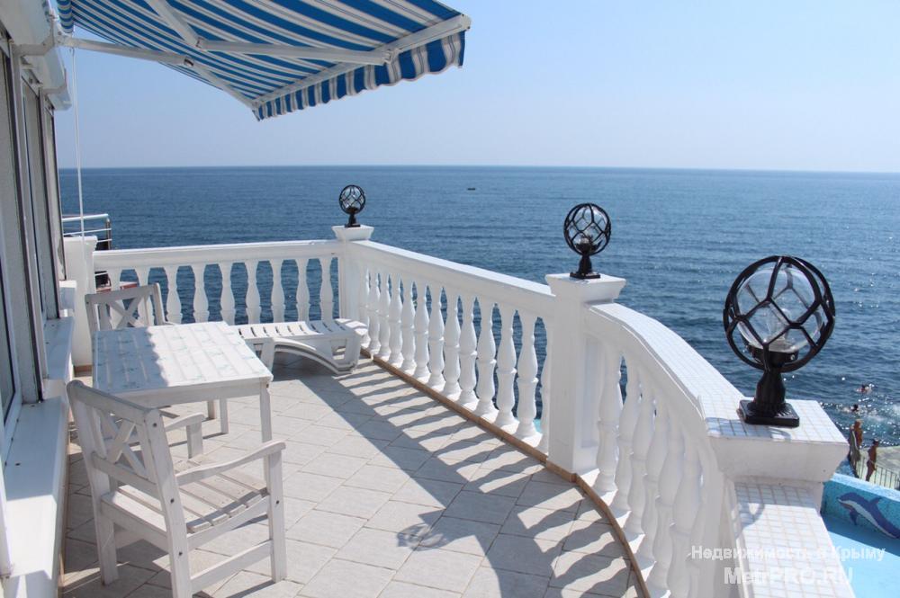 5-этажный дом с частным пляжем на Черном море в кооперативе Утес (10 км до Алушты, 25 км до Ялты). Площадь дома -340... - 11