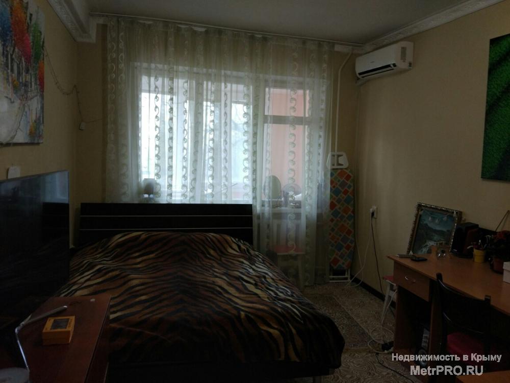 Продам квартиру в Севастополе по улице ПОР.Находится на 2 этаже 5 этажного дома.В шаговой доступности все объекты...