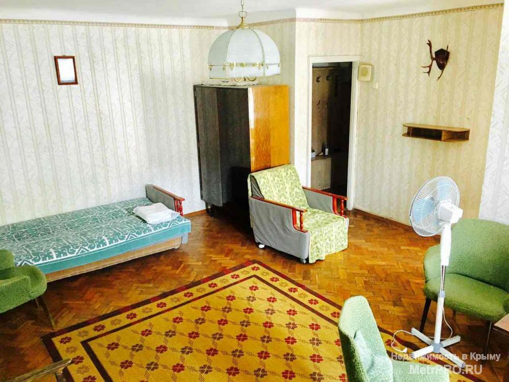 Продается просторная однокомнатная квартира в тихом месте в историческом центре Ялты Крым  Продам 1 ком квартиру в... - 4