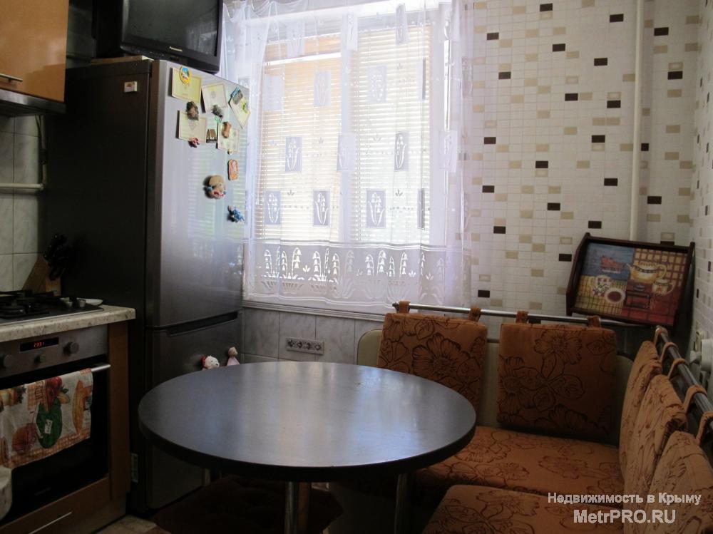 Двухкомнатная квартира в самом центре Ялты от хозяйки по ул.Московская. Квартира с хорошим ремонтом, имеется вся... - 5