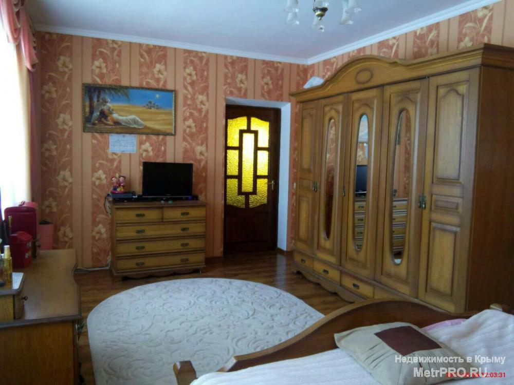 продам дом, ул. Хабаровская, ОП- 190 м, на 1 этаже - гостиная с камином, кухня, столовая, с/у, на 2 этаже - 3... - 3