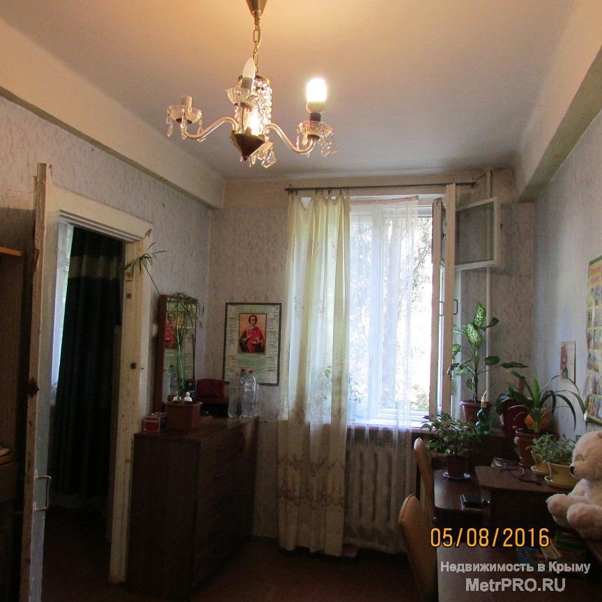 Продается 3х-комнатная квартира на пр-те Ген. Острякова, 41 , остановка 'кинотеатр Москва'. Дом находится во дворе... - 3