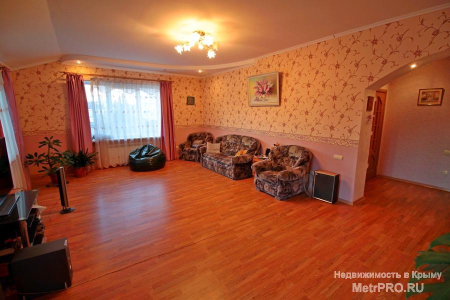 Продается жилой дом, ближний центр расположен район Матюшенко.   Это центральная часть Севастополя, до набережной 5... - 10
