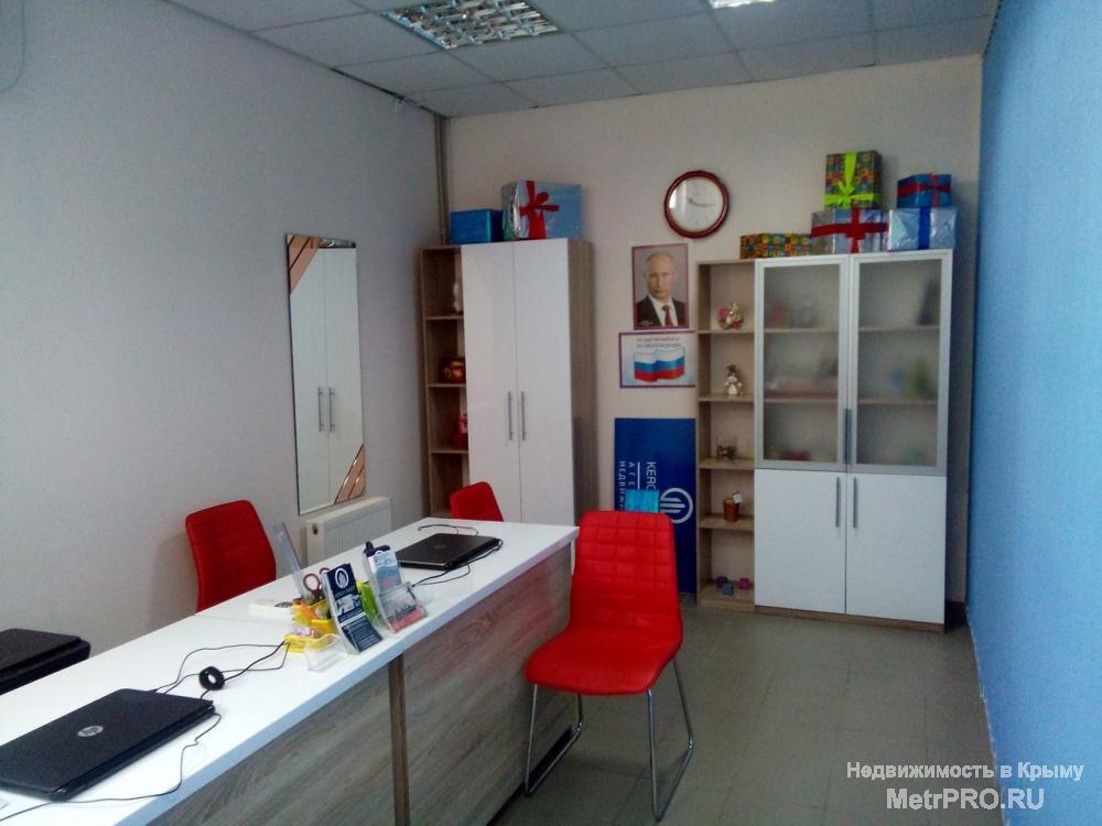 Продается офисное помещение площадью 20 м.кв. в торговом комплексе по адресу ул. Сморжевского  д .1-г. рядом с... - 5