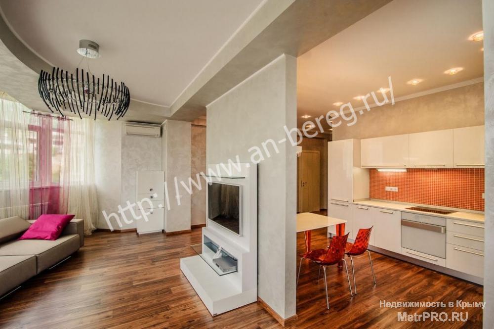 Продается квартира в новом доме в центре Ялты по улице Щорса. Общая площадь 107 кв.м., располагается на 7 этаже в 14... - 1