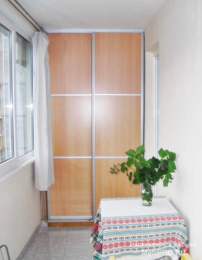 Предлагается к приобретению 2 комнатная квартира по улице Курчатова в Ялте.   Дом серии - ЮБК, квартира расположена... - 5