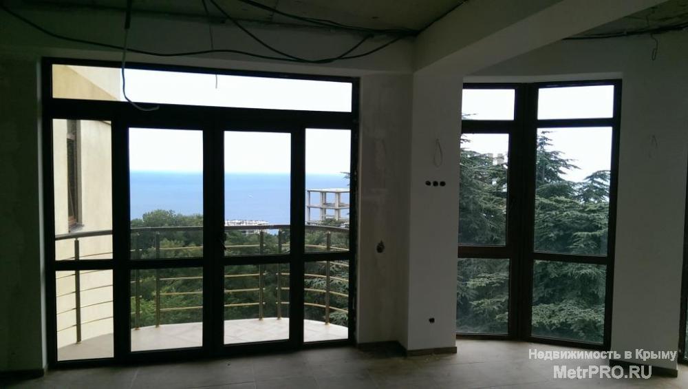 В зеленой зоне с видом на побережье  Квартира общей площадью 59,2 кв.м. С балкона и панорамных окон открывается...