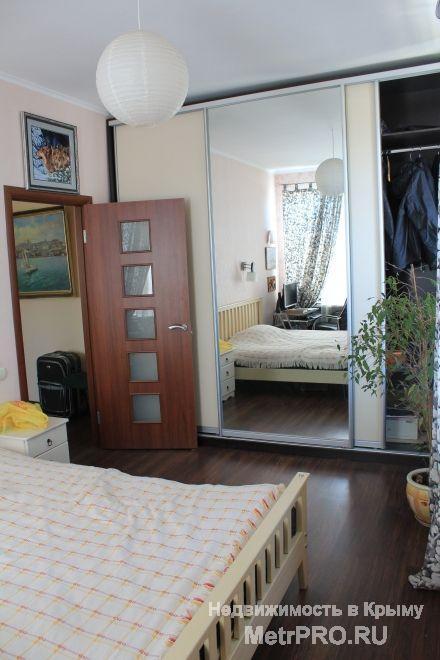 Продается двухкомнатная квартира в центре Севастополя. Отличный ремонт, автономное отопление, до моря 5 мин пешком.... - 1