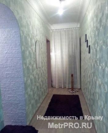 Продам двухкомнатную квартиру ул. Горпищенко, дом 10 (Малахов Курган). Стены толстые из инкерманского камня, потолок... - 1