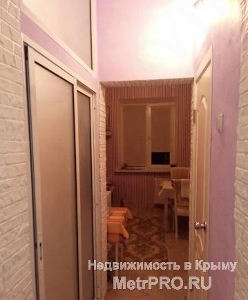 Продам двухкомнатную квартиру ул. Горпищенко, дом 10 (Малахов Курган). Стены толстые из инкерманского камня, потолок... - 7