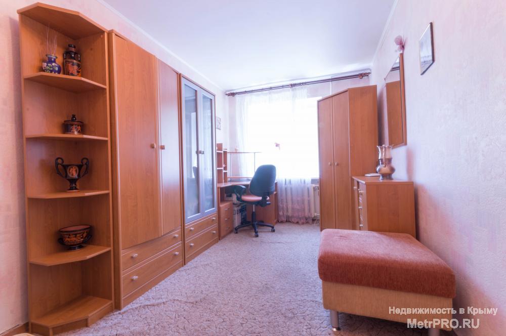 Квартира расположена близко к супермаркету 'Сильпо' на Севастопольской в спальном районе всего в 10 минутах езды от... - 2