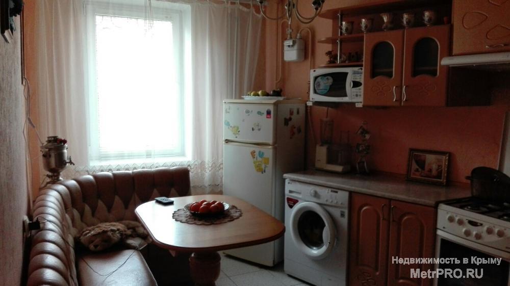 3 500 000 руб  Однокомнатная квартира ,  с отдельным входом , «чешка» , в Гагаринском районе ( Героев Сталинграда 40... - 2