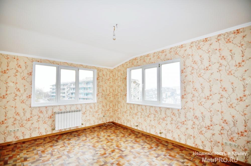 Предлагается к приобретению дом в Ялте по улице Тимирязева  Площадь дома 160 кв. м. 3 этажа, находиться на участке 4... - 9