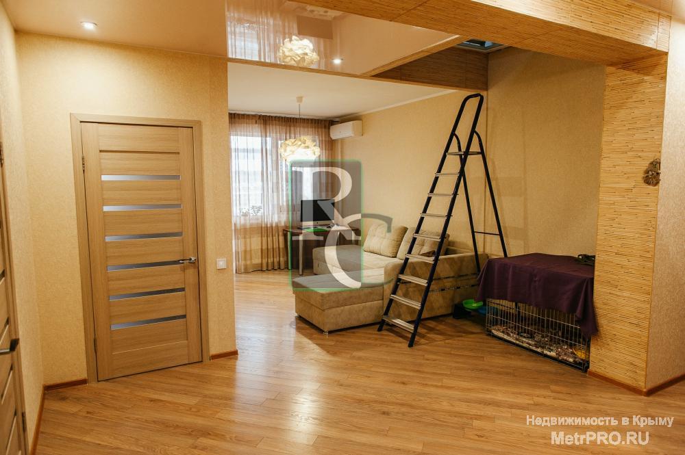 Продается двухуровневая квартира комфорта «люкс» в жилом комплексе «Скальса», общей площадью 165.5 кв.м. На 1-ом... - 2