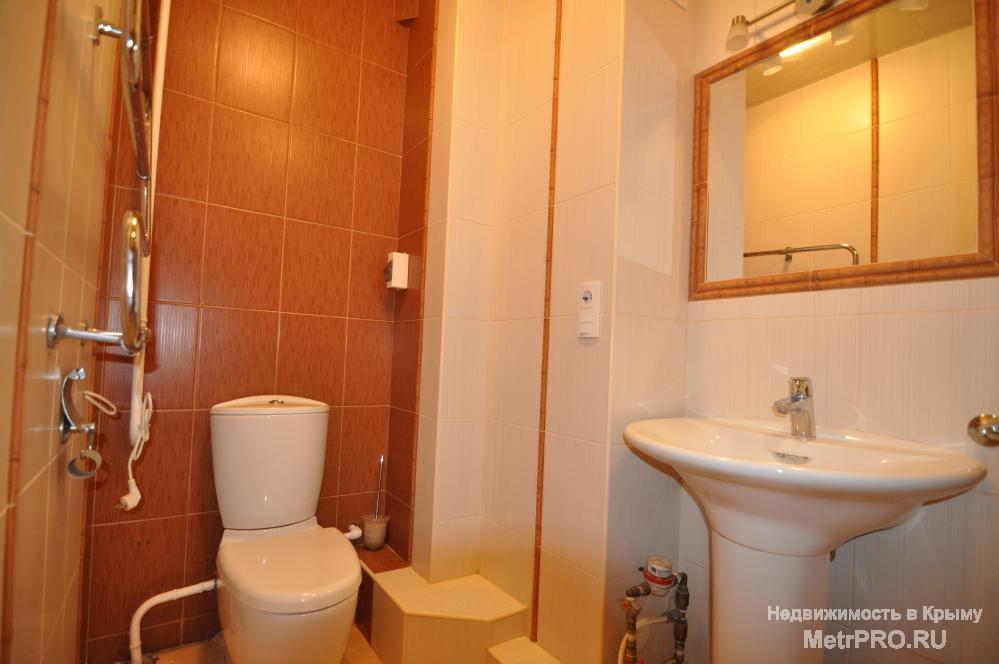 Предлагается к приобретению 2-х комнатная квартира в Ялте улица Украинская.  Квартира расположена на 10 этаже... - 8