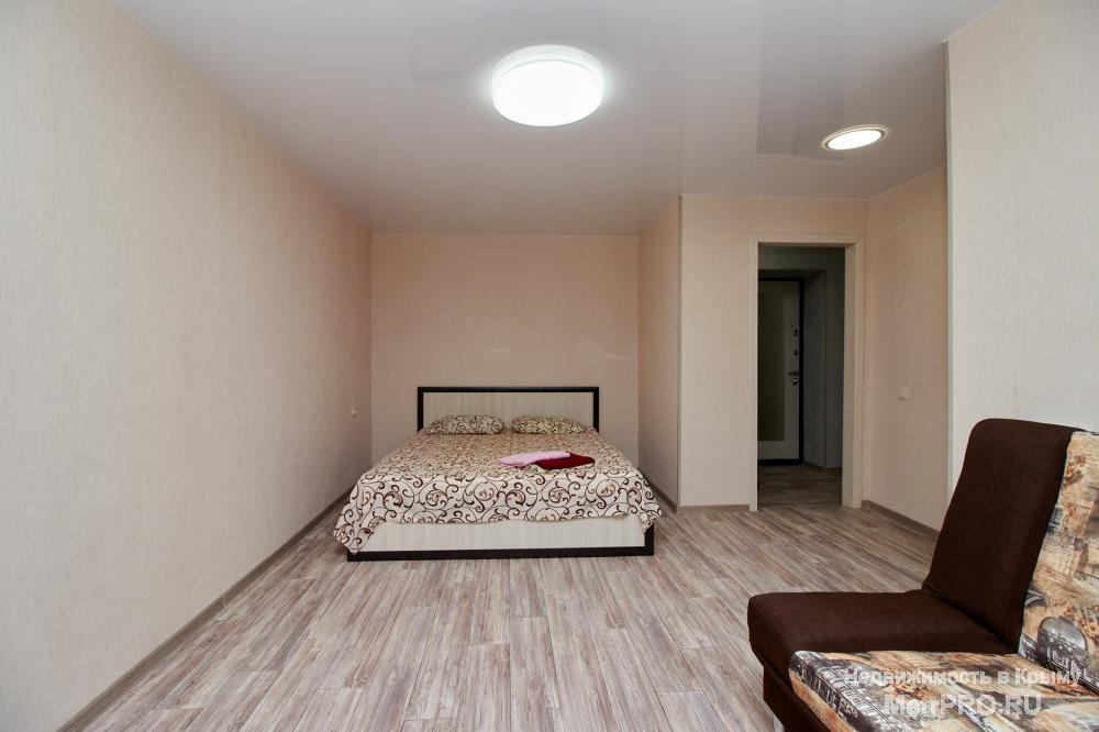 Эта уютная и теплая, с ремонтом 2018 г. квартира, находится в центре Симферополя возле парка Тренева. До любого места...