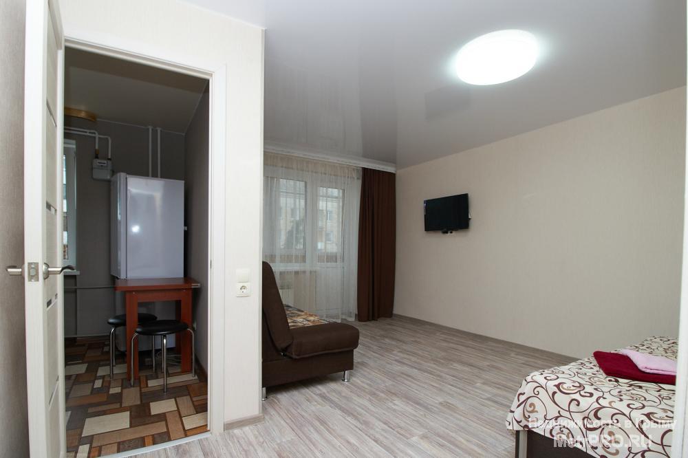 Эта уютная и теплая, с ремонтом 2018 г. квартира, находится в центре Симферополя возле парка Тренева. До любого места... - 3