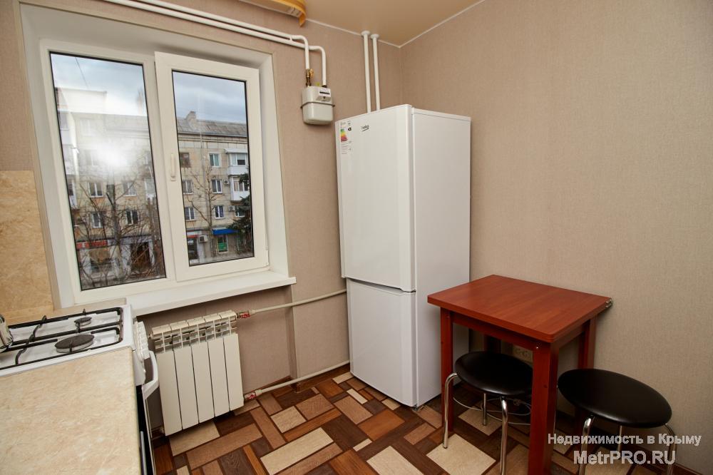 Эта уютная и теплая, с ремонтом 2018 г. квартира, находится в центре Симферополя возле парка Тренева. До любого места... - 6