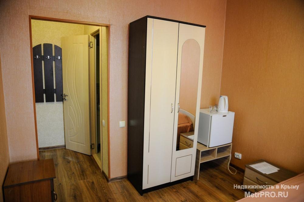 Отель «Три сосны» приглашает на отдых в Крым на майские праздники и лето!   Размещение в номерах различной ценовой... - 8