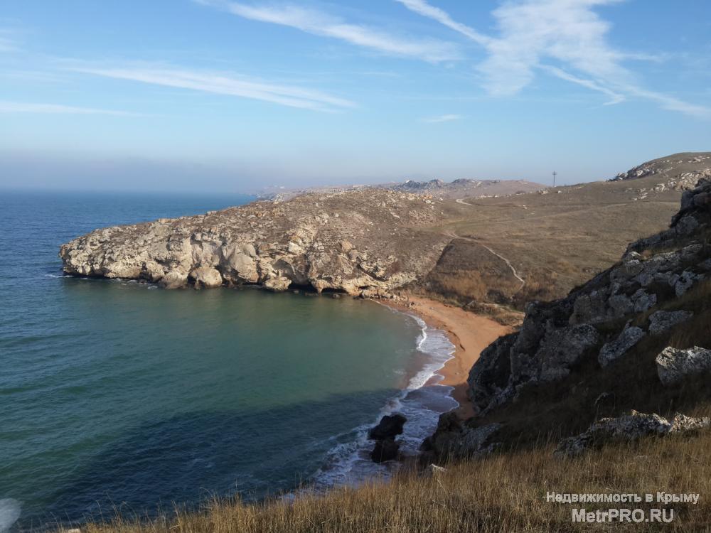 Продам земельный участок в Крыму у моря. 12 соток. До моря и пляжа 500 метров. На участок проведена вода,...