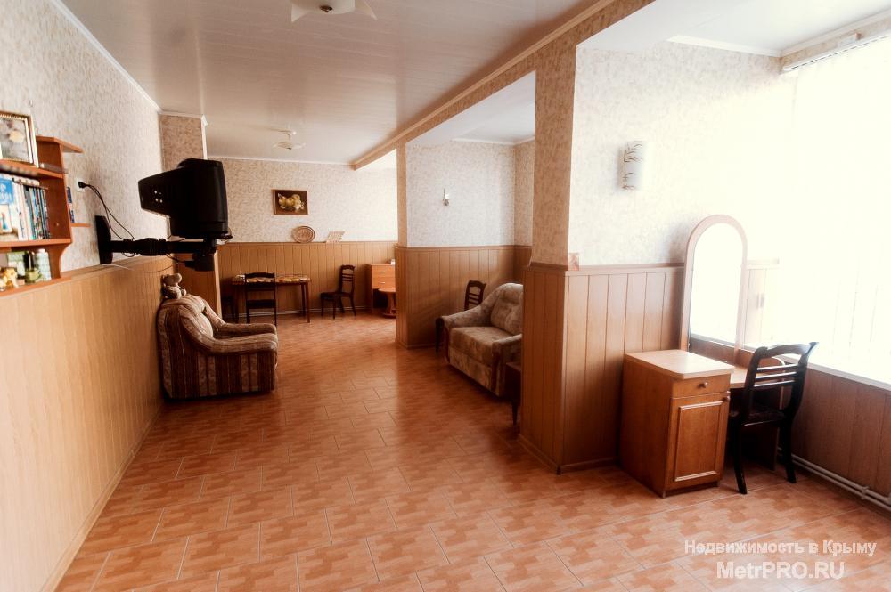 Гостиница расположена в 300 метрах от моря на западном берегу г. Севастополя. Общая площадь гостиницы составляет 260... - 3