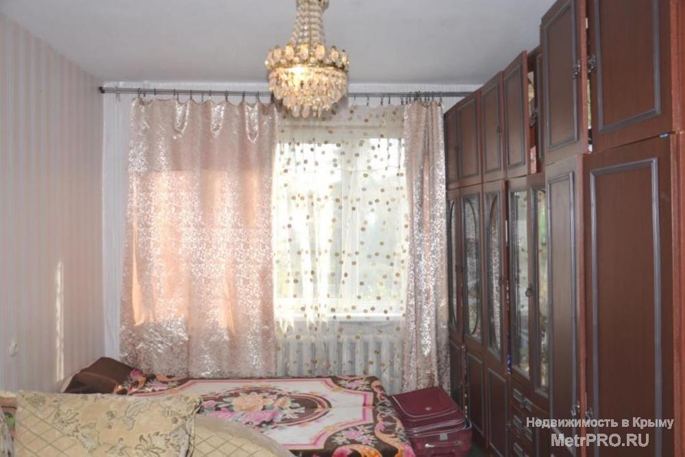 Продам однокомнатную квартиру в Алуште по ул. Судакской.  Квартира под косметический ремонт, общая площадь которой...