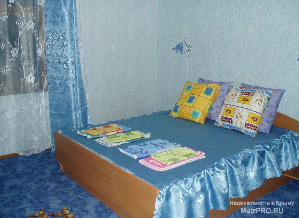 Недорогой семейный отдых в Крыму!   Мини-отель «Магнолия» - коттедж на 5 семейных номеров находится в 6км от Феодосии... - 4