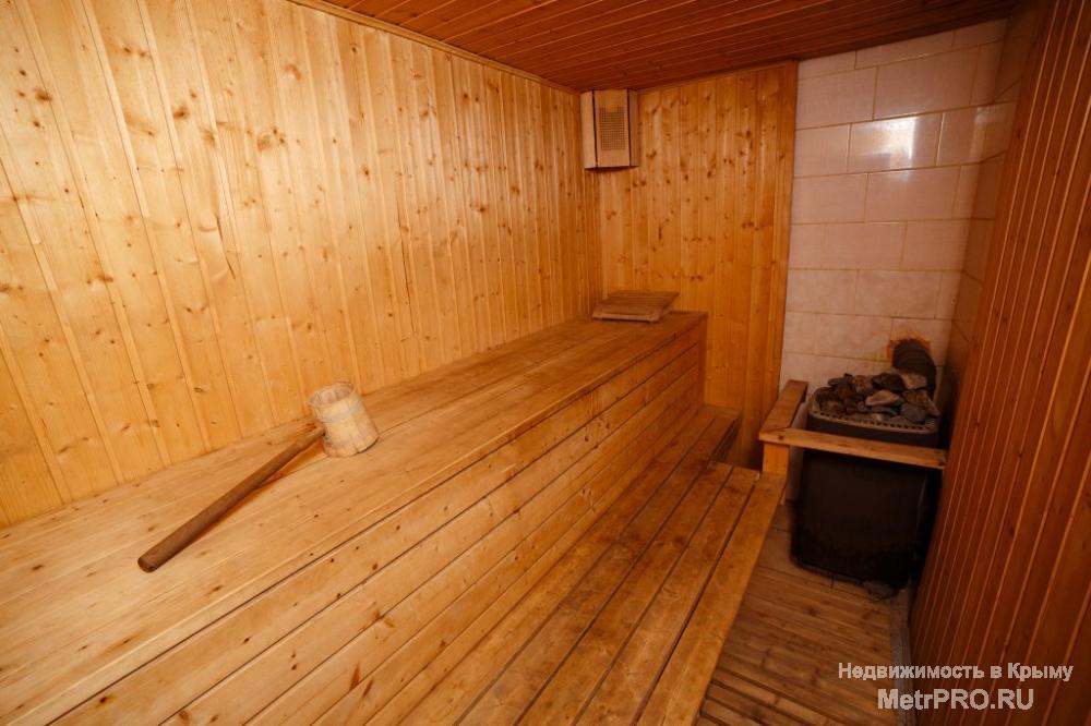 Уютный дом, который находится в селе Морское в 20 км от курорта Судак. Комплекс имеет ухоженную, озелененную... - 15