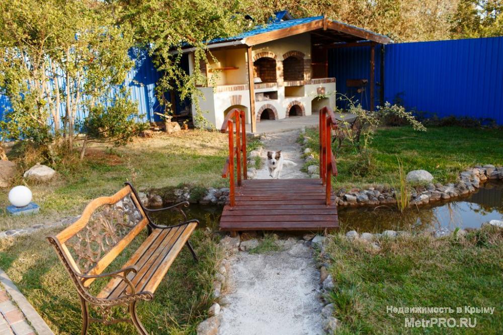 Уютный дом, который находится в селе Морское в 20 км от курорта Судак. Комплекс имеет ухоженную, озелененную... - 6