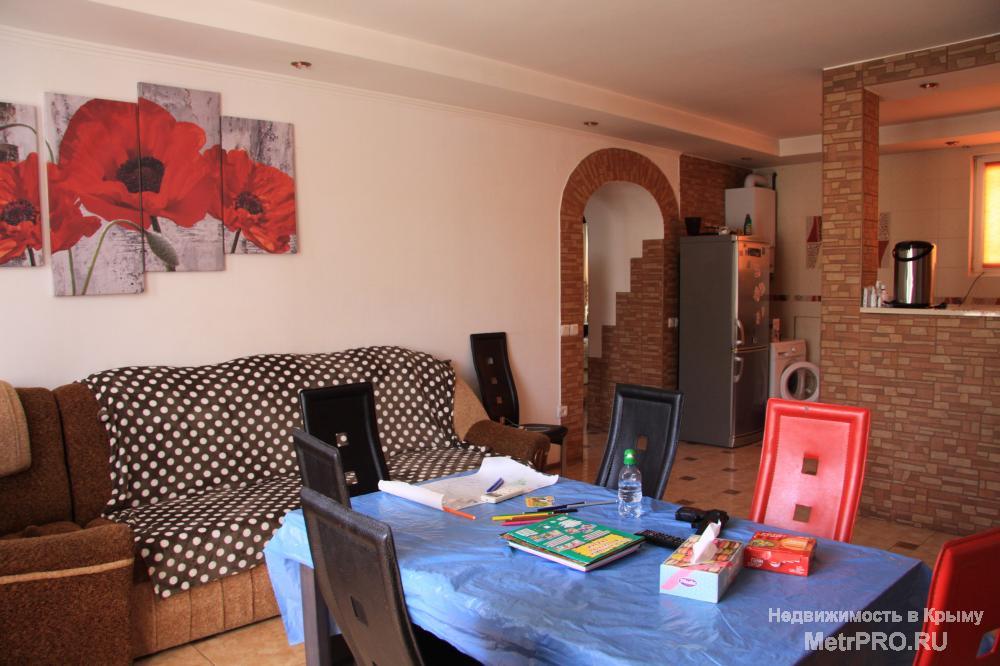 Продается 4-хкомнатная квартира в самом центре города у набережной на ул Игнатенко. Квартира расположена в бутовом... - 7