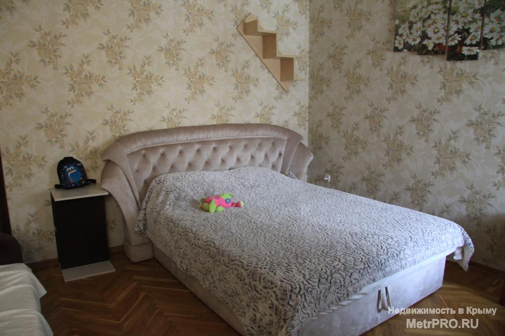 Продается 4-хкомнатная квартира в самом центре города у набережной на ул Игнатенко. Квартира расположена в бутовом... - 9
