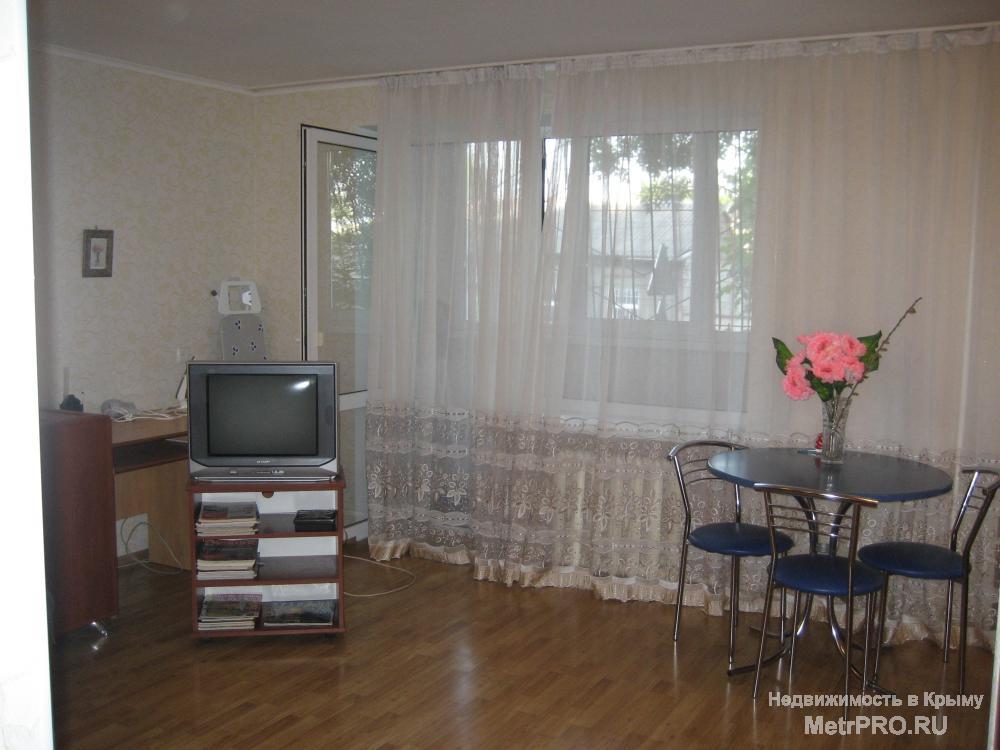 Сдам свою однокомнатную квартиру в районе Павленко, 1/5 дома. В квартире имеется все для комфортного проживания, фен,... - 2