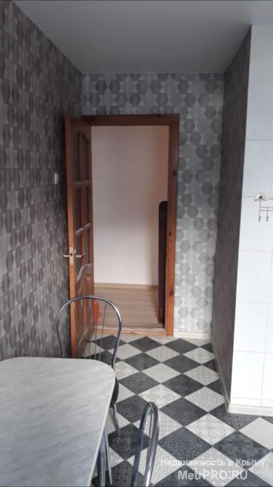 Код объекта 16144657.    Продам трёхкомнатную квартиру 63.9/37.3/9.2 кв. м на первом этаже девятиэтажного блочного... - 6