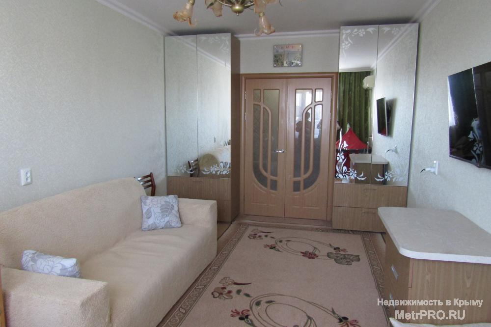 Продается двухкомнатная квартира в г.Симферополе, ул. Селим Гарай  Общая площадь 54,6 м2  Жилая 30,5 м2  Кухня 9,0 м2... - 3