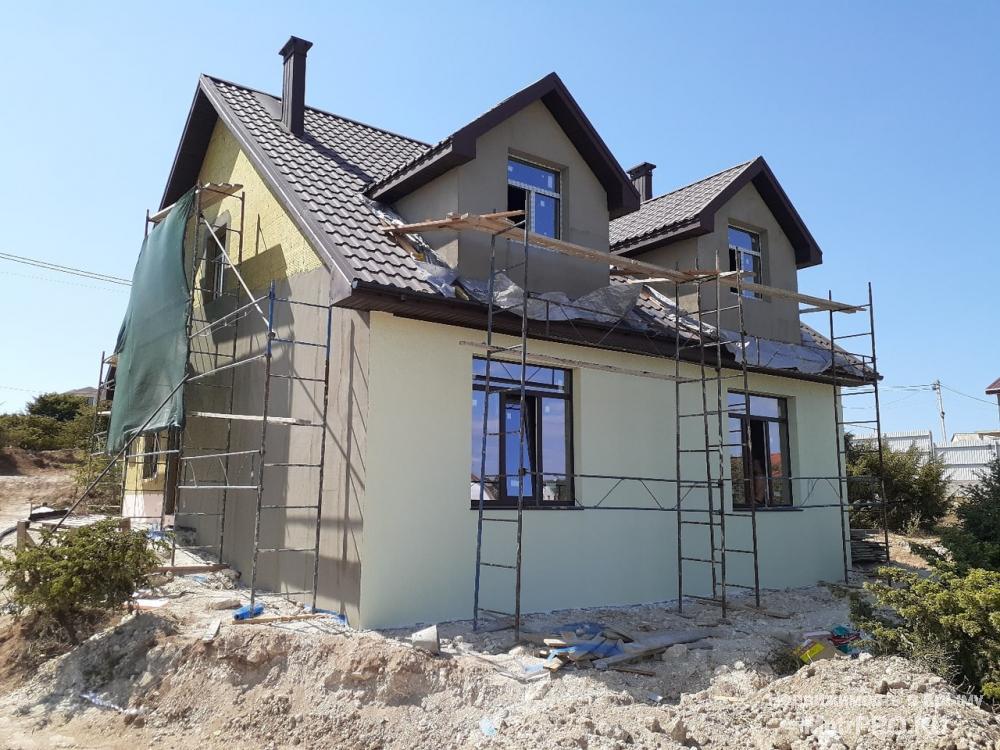 Продам дуплекс- дом на 2 семьи в Гагаринском районе возле Камышового шоссе, остановка ДРСУ. 100м2 площади и 2.4 сотки...