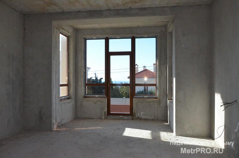 Новый дом на берегу моря в Севастополе, наб. А. Первозванного.  Дом 2-х этажный, 380 м2. В доме 4 комнаты, сделана... - 30