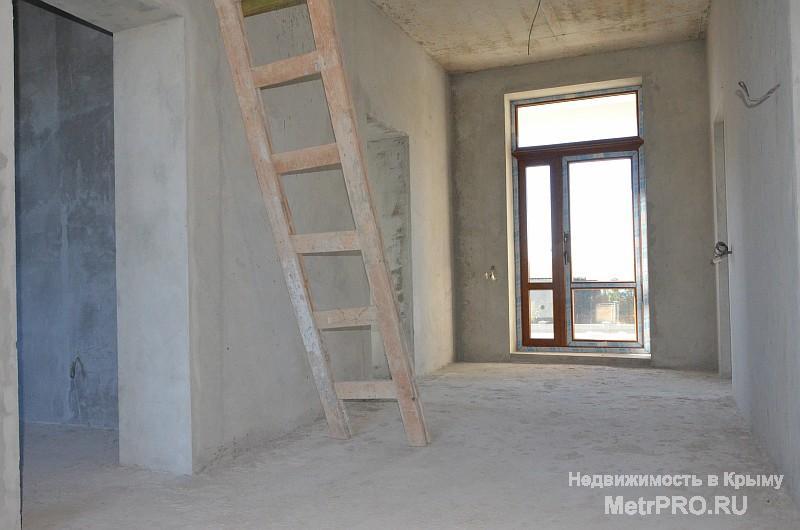 Новый дом на берегу моря в Севастополе, наб. А. Первозванного.  Дом 2-х этажный, 380 м2. В доме 4 комнаты, сделана... - 42