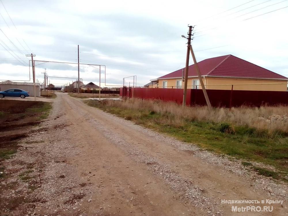 Продажа / Земельные участки, Приморский, Адаманова Умера улица, 4 150 000 Продается земельный участок в шаговой доступности от моря (800 м) В пгт Приморский на ул. Адаманова . Участок под...